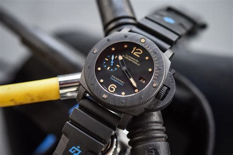 luminor submersible panerai carbotech|officine panerai luminor automatic.